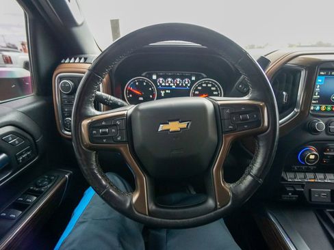 Used 2020 Chevrolet Silverado 2500 High Country w/ Z71 Off-Road Package image 24