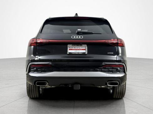 Used 2025 Audi Q5 Premium Plus w/ Premium Plus AWD/4WD image 4