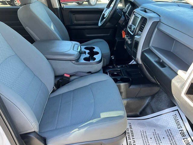 Used 2015 RAM 3500 Tradesman w/ Chrome Appearance Group AWD/4WD image 13