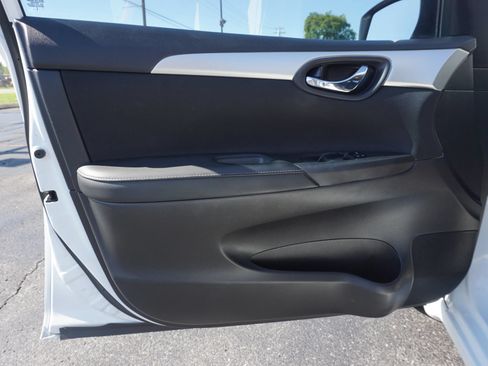 Used 2019 Nissan Sentra S FWD image 14