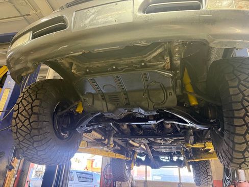 Used 2001 Lexus LX 470 4WD image 78