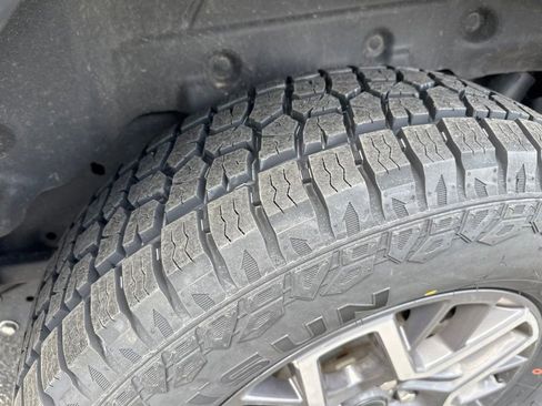 Used 2025 Jeep Wrangler Unlimited Sahara AWD/4WD image 47