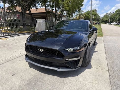 Used 2021 Ford Mustang GT RWD image 3