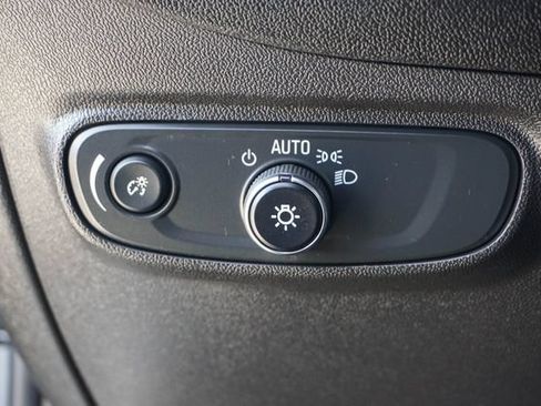 Used 2024 Chevrolet Equinox RS w/ RS Leather Package FWD image 17