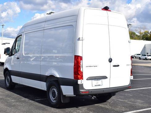 New 2025 Mercedes-Benz Sprinter 2500 image 3