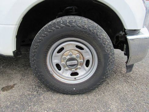 Used 2018 Ford F250 XL w/ Power Equipment Group RWD image 10