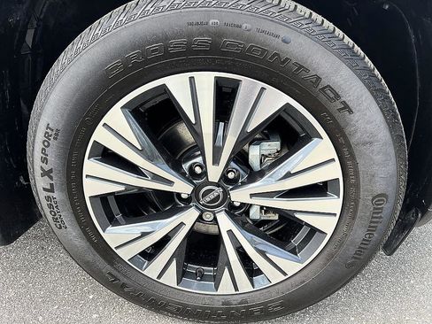 Certified 2023 Nissan Rogue SV w/ SV Premium B Package FWD image 16