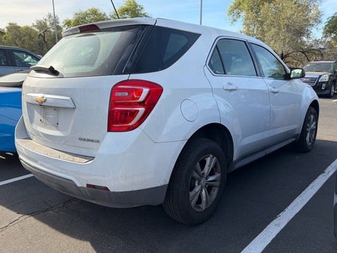 Used 2016 Chevrolet Equinox LS FWD image 3