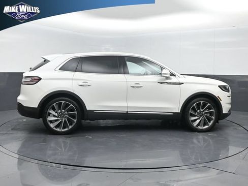 Used 2021 Lincoln Nautilus Reserve w/ Equipment Group 201A FWD image 8