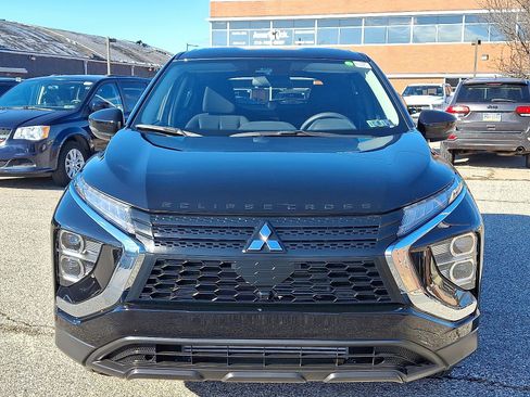 Used 2025 Mitsubishi Eclipse Cross ES image 2