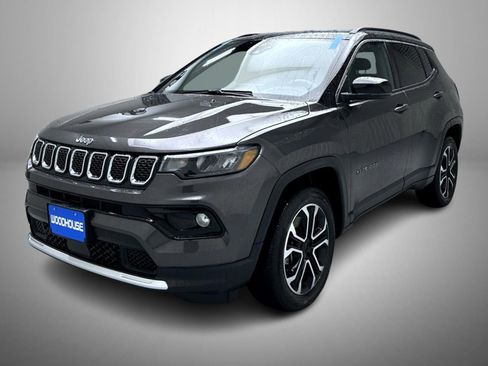 Used 2024 Jeep Compass Limited image 1