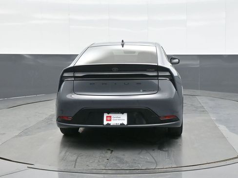 Used 2024 Toyota Prius Prime XSE image 6