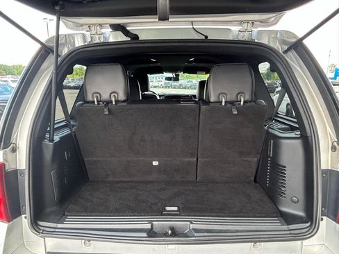 Used 2016 Ford Expedition Limited AWD/4WD image 18