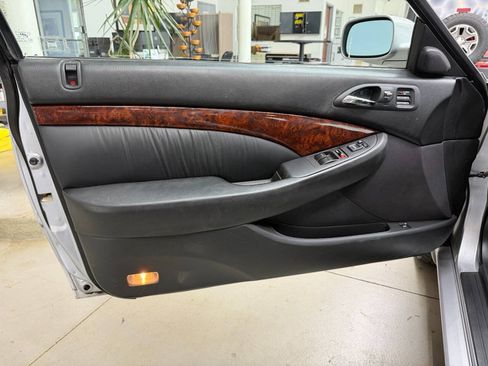 Used 2002 Acura CL FWD image 10