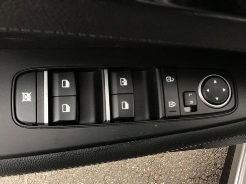 Used 2023 Kia Forte GT-Line w/ GT-Line Technology Package image 18