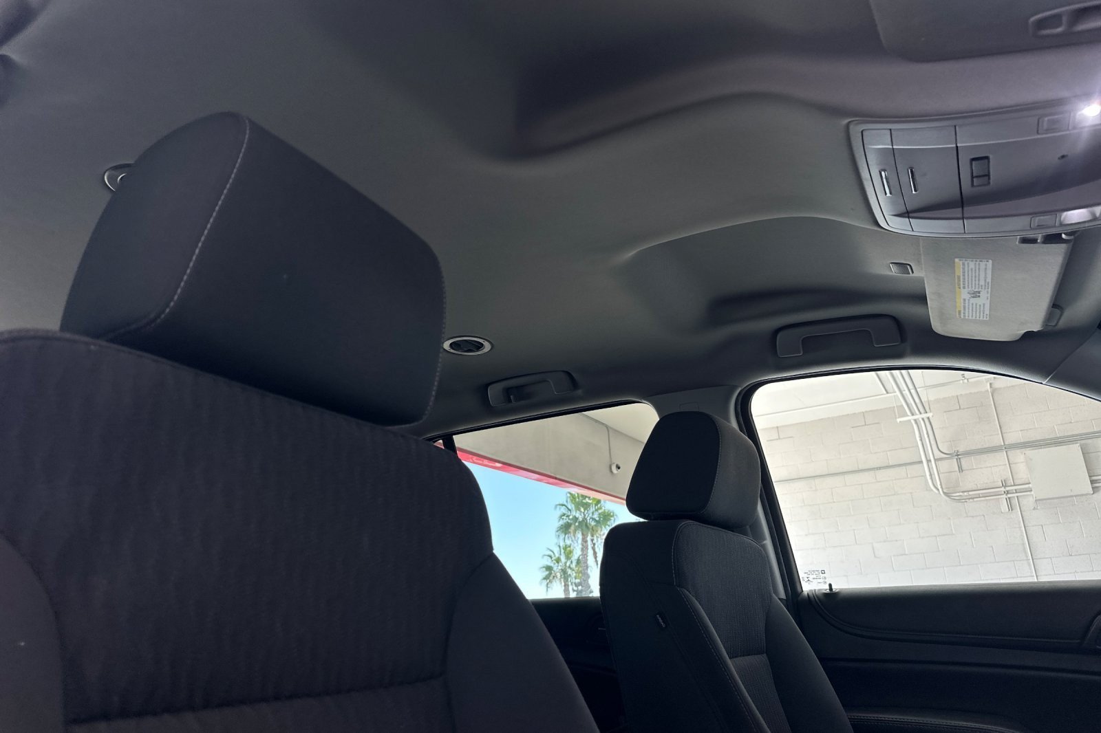 Used 2018 Chevrolet Tahoe LS w/ Enhanced Driver Alert Package RWD image 17