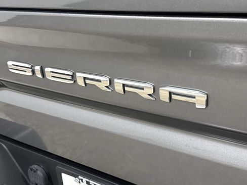 Used 2021 GMC Sierra 1500 AT4 w/ AT4 Preferred Package AWD/4WD image 26