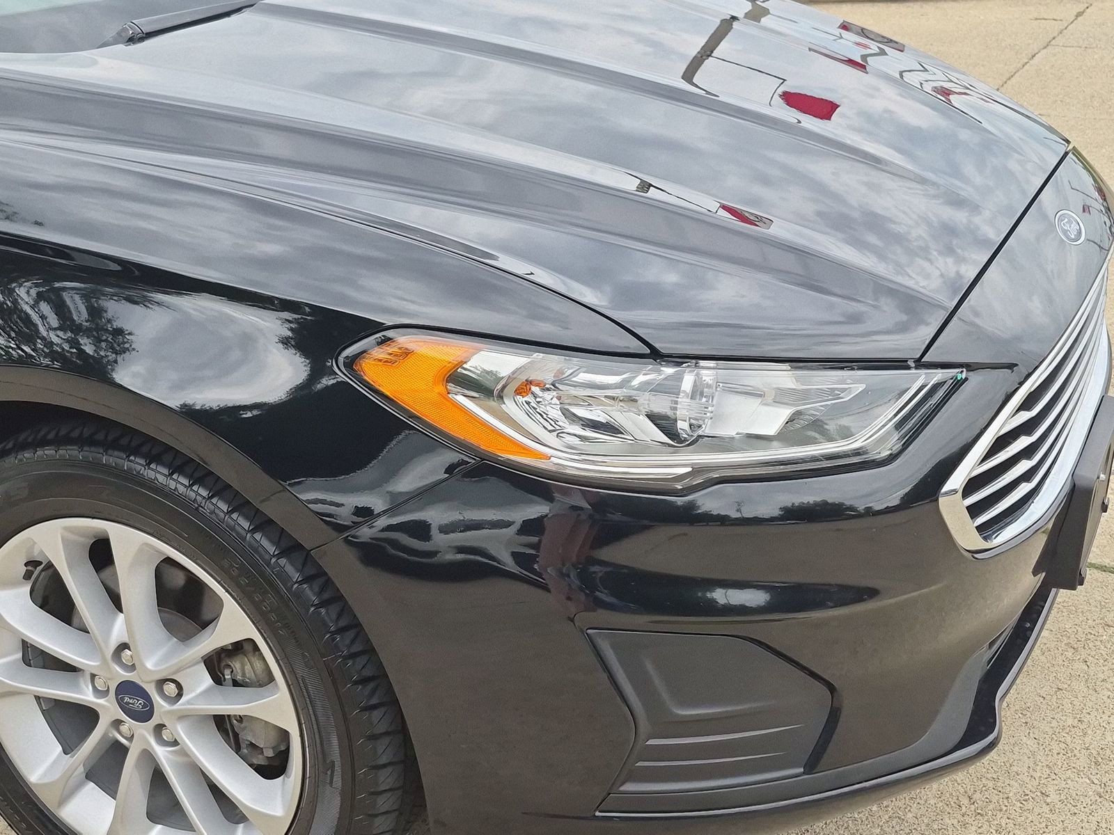 Used 2020 Ford Fusion SE FWD image 39