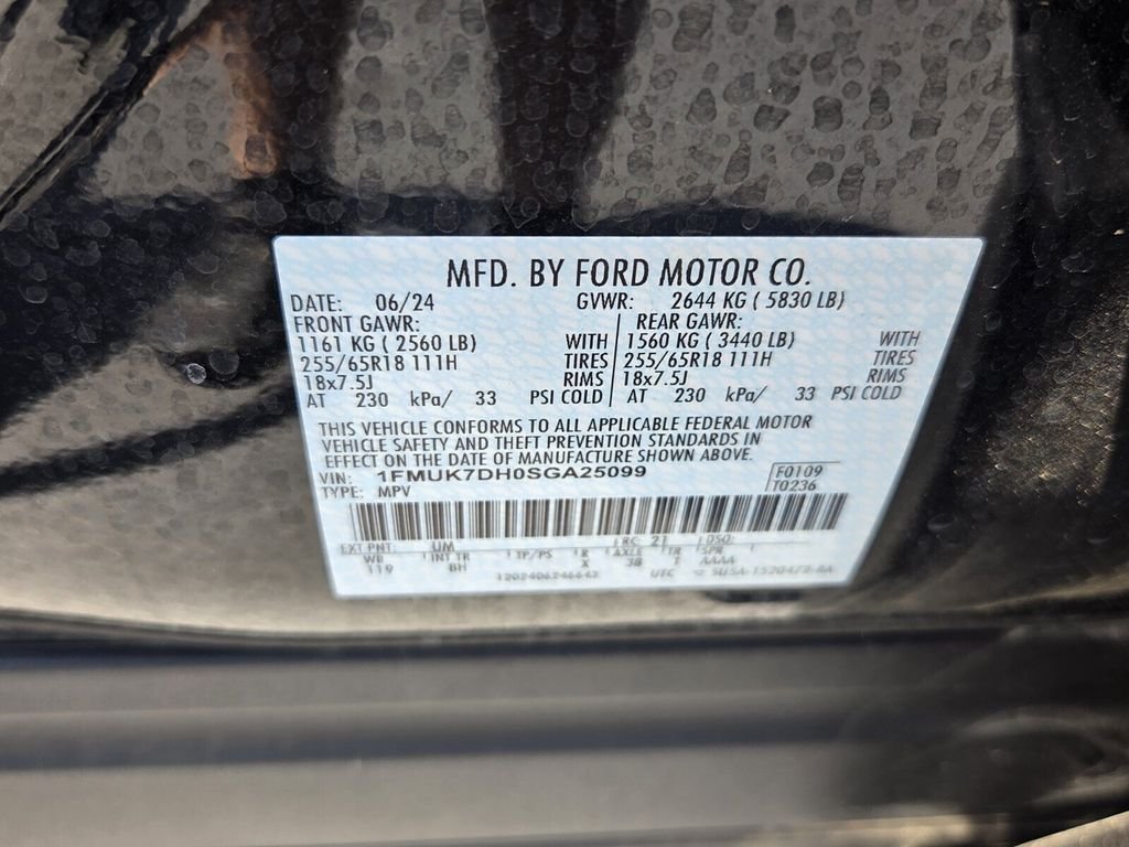 Used 2025 Ford Explorer Active RWD image 19
