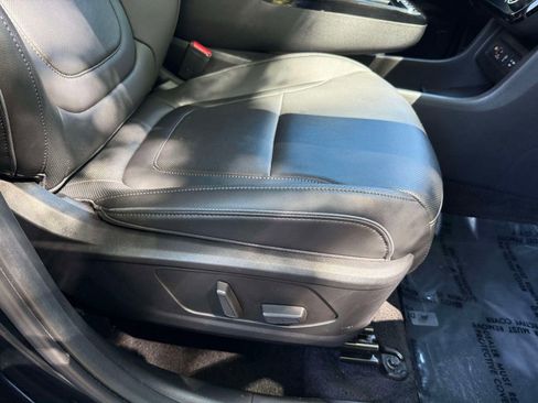Used 2025 Hyundai Tucson Limited AWD/4WD image 13