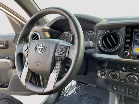 Used 2021 Toyota Tacoma TRD Pro AWD/4WD image 26