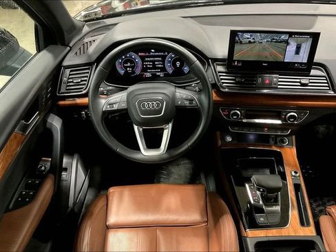 Used 2023 Audi Q5 2.0T Premium Plus w/ Premium Plus Package AWD/4WD image 5