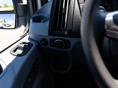 Used 2018 Ford Transit 350 XL RWD image 13