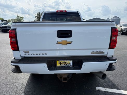 Used 2019 Chevrolet Silverado 3500 High Country w/ Duramax Plus Package AWD/4WD image 4