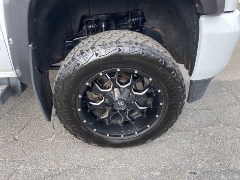 Used 2019 GMC Sierra 2500 Denali w/ Duramax Plus Package image 9