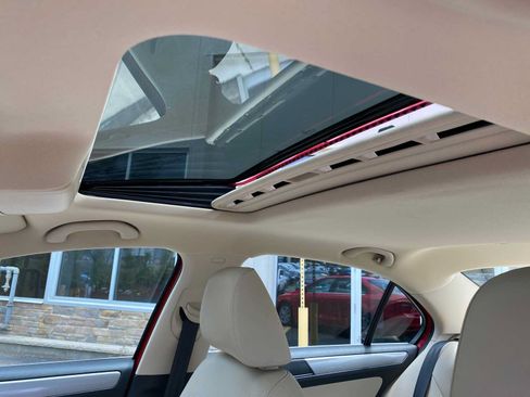 Used 2015 Volkswagen Jetta SE FWD image 22