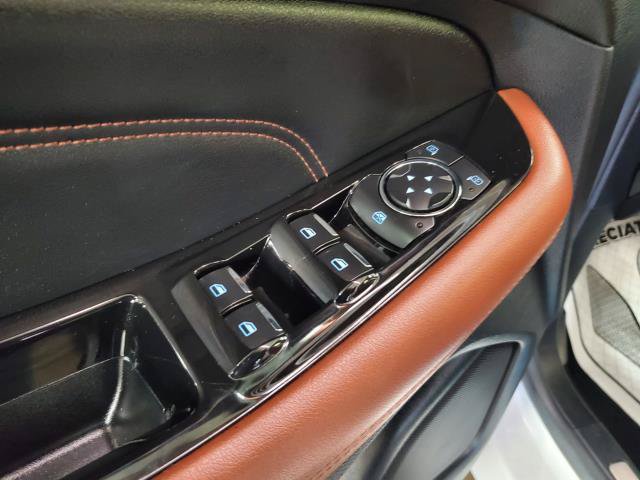 Used 2015 Ford Edge Titanium w/ Equipment Group 302A AWD/4WD image 13
