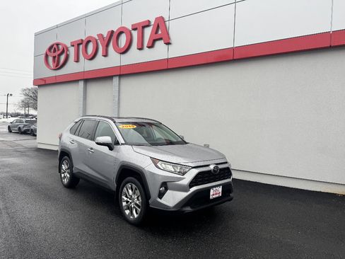 Used 2019 Toyota RAV4 XLE Premium w/ Cold Weather Package image 1