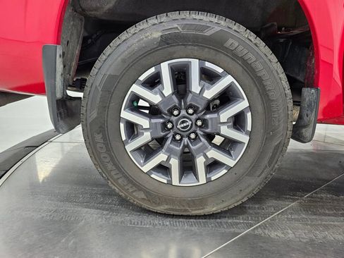 Used 2022 Nissan Frontier SV AWD/4WD image 10