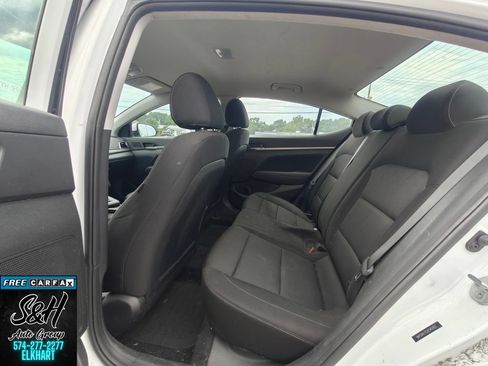 Used 2018 Hyundai Elantra SEL FWD image 18