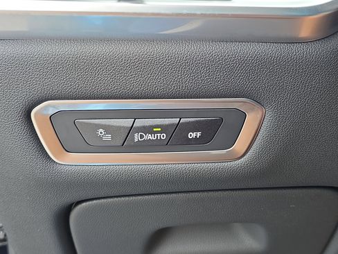 New 2026 BMW X7 M60i image 32