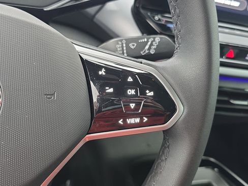 Certified 2023 Volkswagen ID.4 Pro AWD/4WD image 17