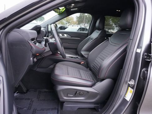 Certified 2025 Ford Explorer ST-Line w/ Premium Package image 7