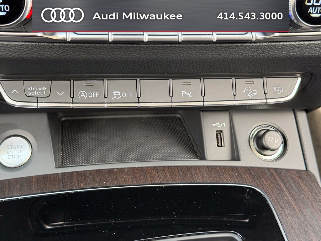 Used 2024 Audi Q5 2.0T Premium w/ Convenience Package AWD/4WD image 27