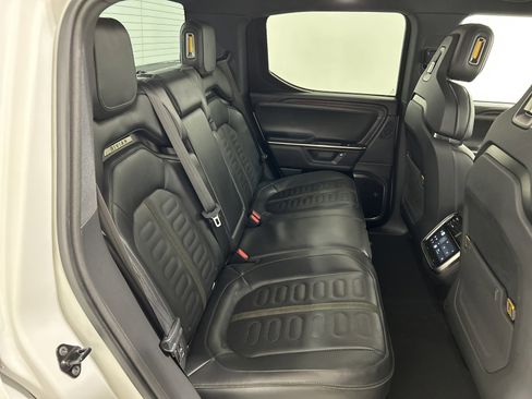 Used 2025 Rivian R1T Adventure image 22