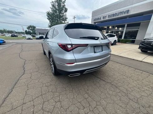 Used 2026 Acura MDX SH-AWD w/ Technology Package image 9