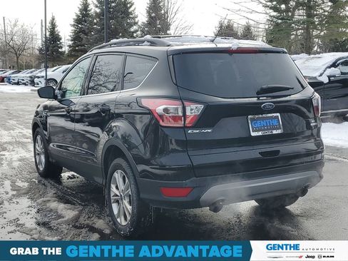 Used 2017 Ford Escape SE w/ Equipment Group 201A AWD/4WD image 3