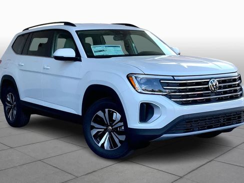 New 2026 Volkswagen Atlas SE image 2