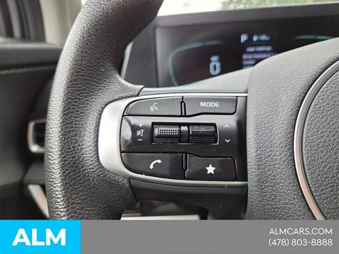 Used 2025 Kia Sportage LX FWD image 25