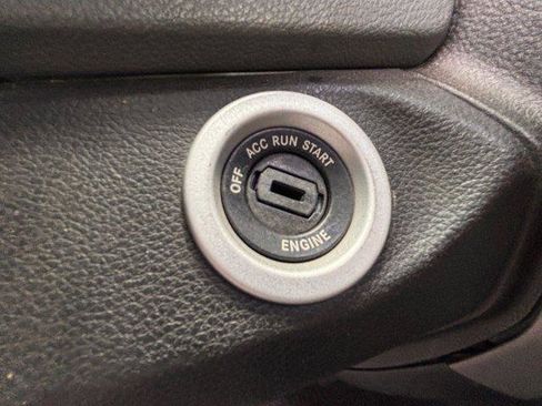 Used 2017 RAM 1500 Express w/ Black Ram 1500 Express Group RWD image 9