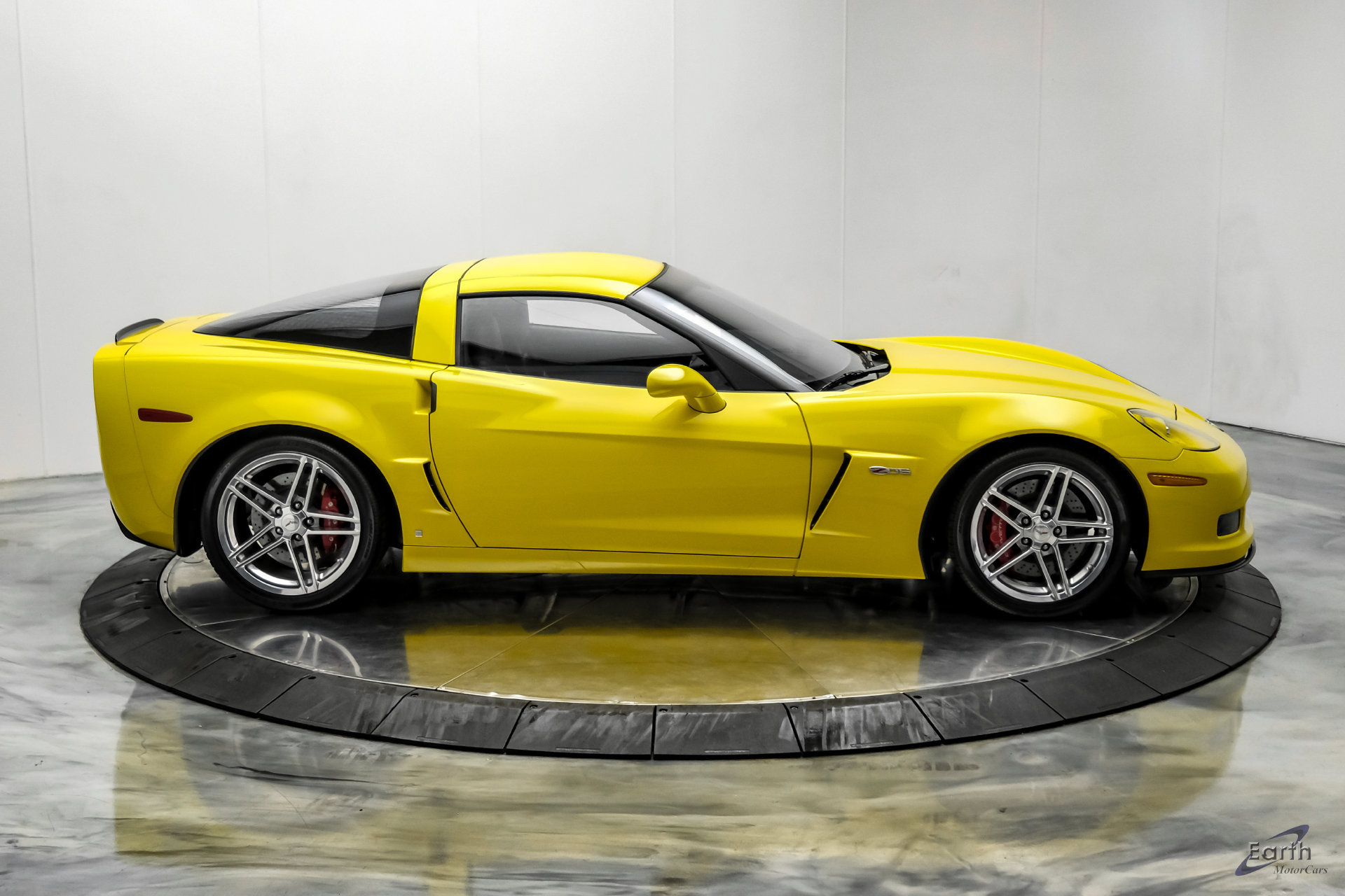 Used 2007 Chevrolet Corvette Z06 w/ Preferred Equipment Group RWD image 23