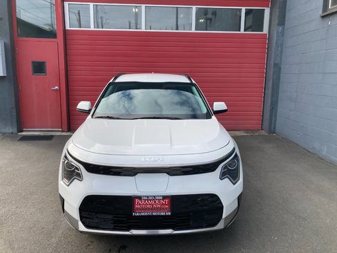 Used 2024 Kia Niro Wind w/ Wind Preserve Package image 7