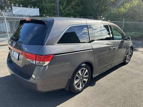 Used 2015 Honda Odyssey Touring image 5