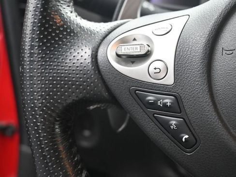 Used 2016 Nissan 370Z Coupe RWD image 17