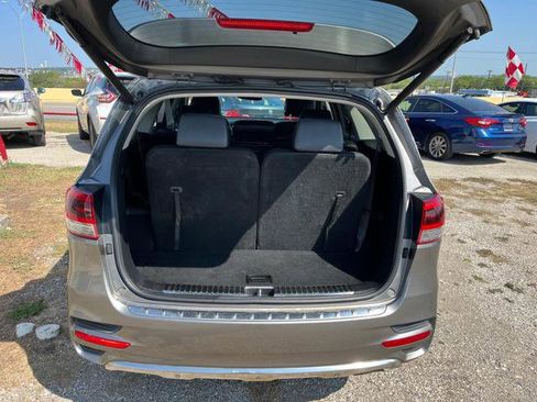 Used 2017 Kia Sorento SX image 13