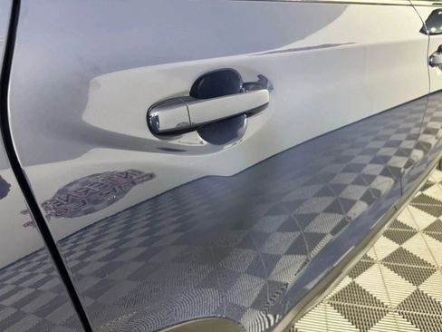 Used 2024 Subaru Ascent Limited w/ Technology Package image 32